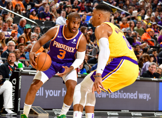  太阳队十二连胜创队史新纪录  